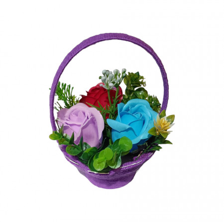 Aranjament floral superb lucrat manual cu 3 trandafiri de sapun X80