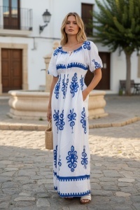 Rochie lunga de vara cu model floral elegant