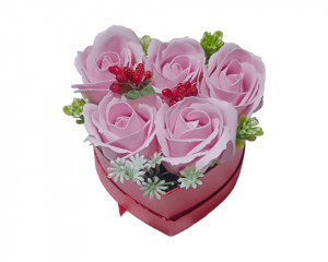 Aranjament floral superb cu 5 trandafiri de sapun X83