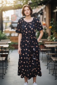 Rochie lunga de vara cu model floral elegant