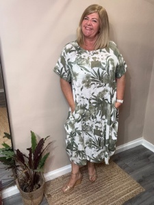 Rochie dama fabricatie Italia, croiala moderna, usoara si eleganta