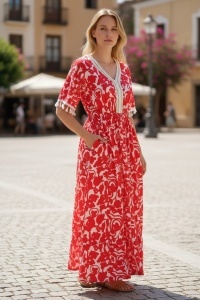 Rochie lunga de vara cu model floral elegant