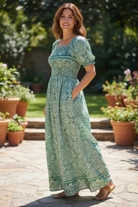 Rochie lunga de vara cu model floral elegant