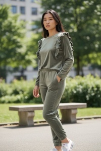 Trening cu maneca lunga din catifea pentru dama COD TRENING-100