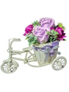 Bicicleta deosebita cu 5 trandafiri din sapun cod x40156