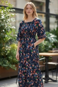 Rochie lunga de vara cu model floral elegant