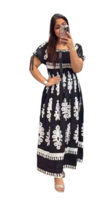Rochie lunga de vara cu model floral elegant