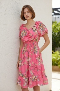 Rochie vaporoasa de vara cu imprimeu floral