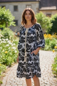 Rochie dama fabricatie Italia, croiala moderna, usoara si eleganta