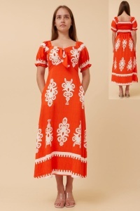 Rochie lunga de vara cu model floral elegant