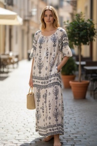 Rochie lunga de vara cu model floral elegant