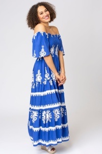 Rochie lunga de vara cu model floral elegant