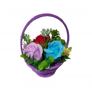 Aranjament floral superb lucrat manual cu 3 trandafiri de sapun X80