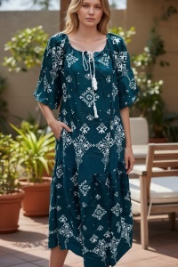 Rochie lunga de vara cu model floral elegant