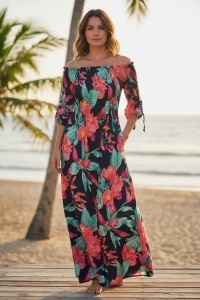 Rochie lunga de vara cu model floral elegant