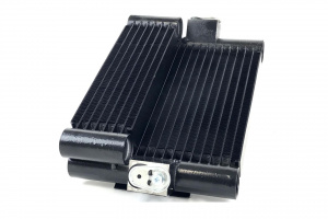 CSF RACE BMW F87 M2 (N55) Race-Spec Oil Cooler - Img 3