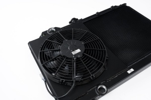 CSF RACE Mitsubishi Evo 7/8/9 Full Size Slim Radiator w/ 12in SPAL Fan - Black - Img 2