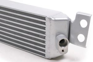 CSF RACE BMW E9X M3 Race-Spec Oil Cooler - Img 7