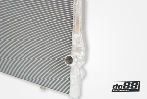 BMW E90 M3 Radiator Aluminum - Img 3