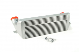 CSF RACE BMW E8X/E9X N54/N55 High-Performance Stepped Core Intercooler - Silver - Img 2