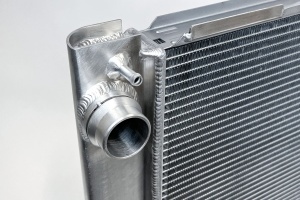 CSF RACE BMW E60 M5 / E6X M6 High-Performance All-Aluminum Radiator - Img 6