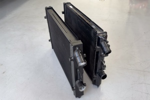 Ferrari F430 High-Performance All-Aluminum Radiator (Fits Left & Right) - Img 9
