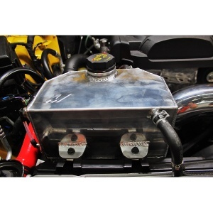 Mishimoto Ford Mustang Expansion Tank, 2015-2023, Polished - Img 2