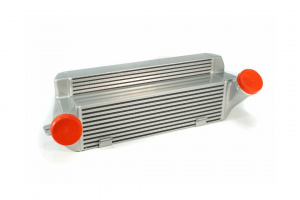 CSF RACE BMW E8X/E9X N54/N55 High-Performance Stepped Core Intercooler - Silver - Img 3