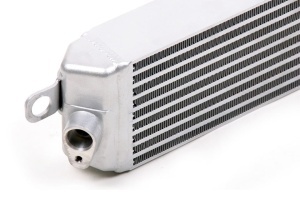 CSF RACE BMW E9X M3 Race-Spec Oil Cooler - Img 8