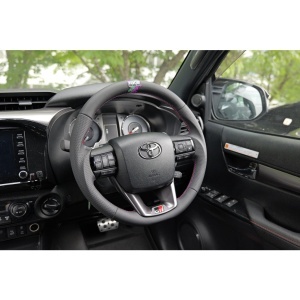 HKS 51999-AT006 Steering Wheel for TOYOTA Land Cruiser (GDJ76W) / Hilux (GUN125) - Img 3