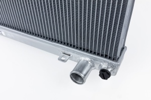 R33 Skyline GT-R/GTS & R34 GT-T High-Performance All-Aluminum Radiator - Silver - Img 4
