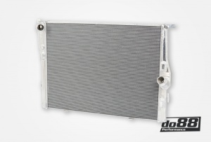 BMW E90 M3 Radiator Aluminum - Img 1