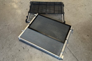 CSF RACE BMW F9X X3M / X4M Performance Cooling Module (Heat Exchanger + Trans Cooler) - Img 9