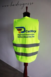 Veste reflectorizante personalizate – Siguranță și vizibilitate - Img 1