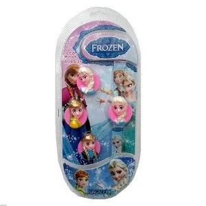 Dečiji satovi sa Disney junacima. Digitalni sa tri zamenljiva Flip on poklopca