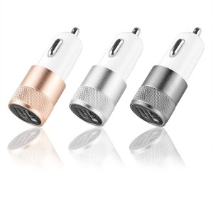 Univerzalni dual USB auto punjač