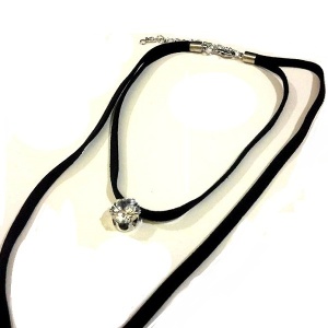 Choker ogrlice ponovo u modi - Img 5