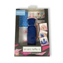 Set de creatie hainute papusi " albastrul strazii"