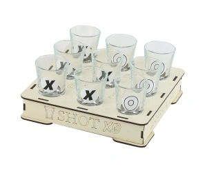 Joc de baut Tic Tac Toe cu 9 pahare Shot x si o