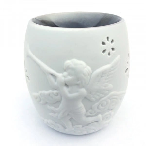 Candela ceramica alba cu ingeri