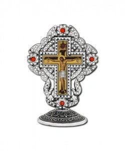 Cruce din metal argintiu cu patina
