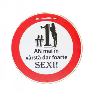 1 an mai in varsta, dar foarte sexi