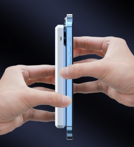 Magnetic power bank with 15W wireless output and MagSafe compatibility – SKYSEIDO