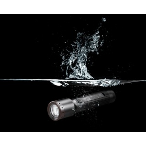 Lanterna Led Lenser P5R Core 500 Lumeni - ambalaj