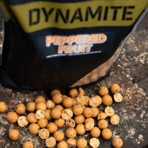 Boilies Dynamite Baits Peppered Fruit 1kg - echipament pentru pescuit - Fisela