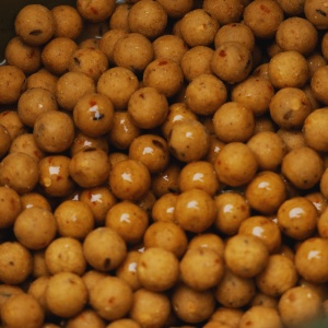 Boilies Dynamite Baits Peppered Fruit 1.8kg - Img 2