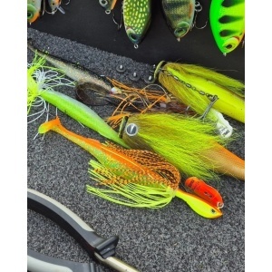 Montura Swimbait VMC Moustache Shallow Red Hot 22g - echipament pentru pescuit - Fisela