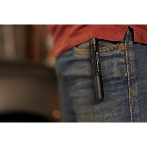 Lanterna Buzunar Led Lenser P2R Black Box 200Lumeni - ambalaj