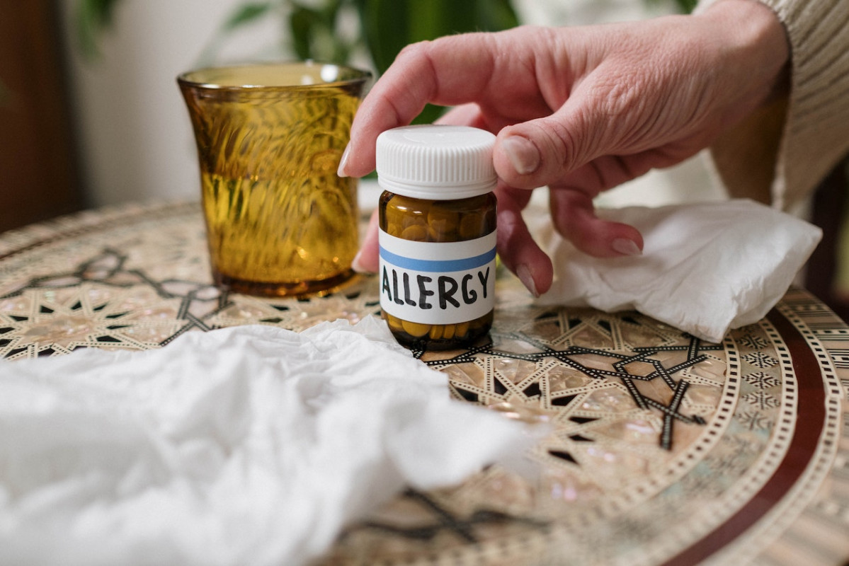Combaterea Alergiei la Ambrozie: Soluții Eficiente de la VIVASAN