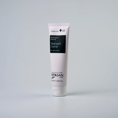 Cremă calmantă cu Arbore de ceai pentru un ten sensibil - 100 ml.